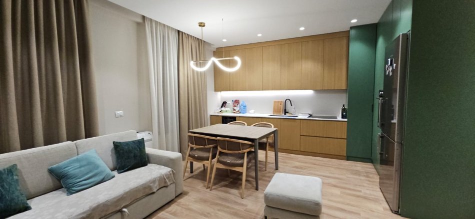 Tirane, jepet me qera apartament 2+1+Ballkon Kati 7, 99 m² 920 € (Rruga Jordan Misja)