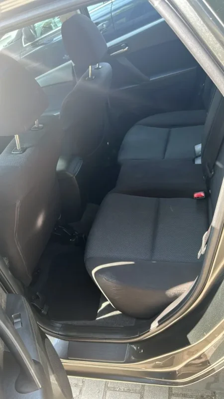 Tirane, shes makine Nafte, gri e erret manuale Klima 208 km 4.500 €