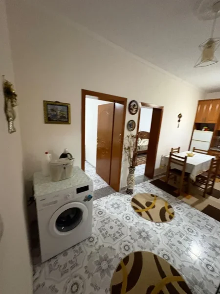 Durres, jepet me qera apartament 3+1+Ballkon Kati 2, 100 m² 320 € (cezma e ferres)
