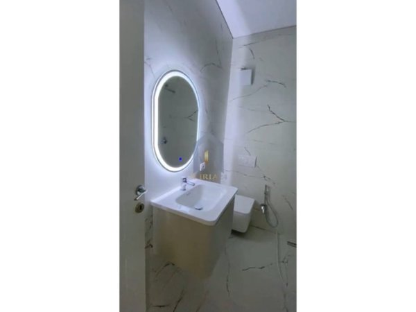 Tirane, jepet me qera apartament 1+1 Kati 2, 73 m² 750 € (Rruga e Durresit)