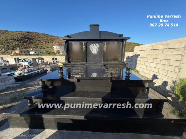 Tirane, shes Projektuar Nga Punime Varresh Eno - Varr Granit I ZI Komplet - Montuar Ne Varrezat E Durresit 190 €