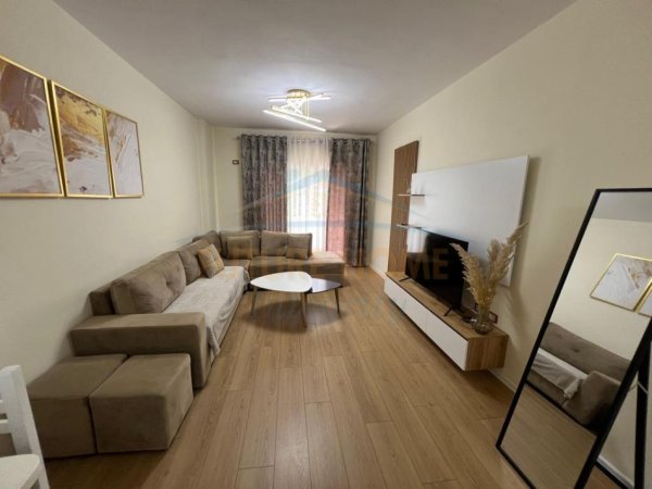 Tirane, shitet apartament 2+1 Kati 2, 86 m² 145.000 € (Yzberisht)
