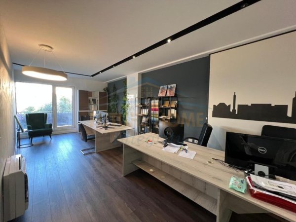 Tirane, jepet me qera ambjent biznesi Kati 1, 351 m² 2.900 € (Fusha e Aviacionit)
