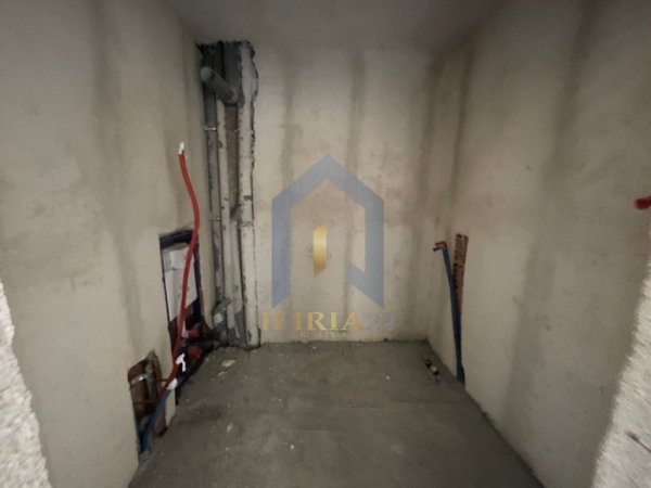 Tirane, shitet apartament 2+1+Ballkon Kati 3, 92 m² 94.000 € (Univers City QTU)