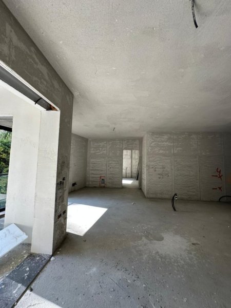 Tirane, shitet apartament 2+1+Ballkon Kati 4, 143 m² 560.000 € (Rruga Elbasanit)