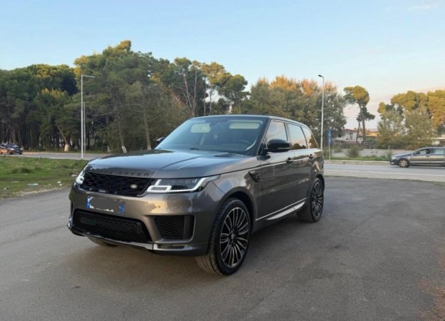 Vlore, shes SUV Range Rover 2015 Look 2020 3.0Naft 306hp Nafte, gri e erret automatik Klima 218.000 km 20.500 €