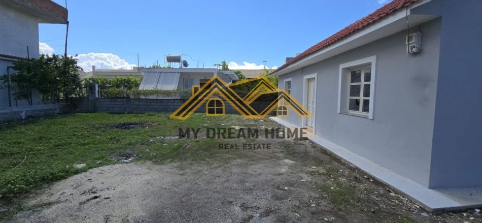 Durres, shitet shtepi 2+1 Kati 1, 344 m² 78.000 €