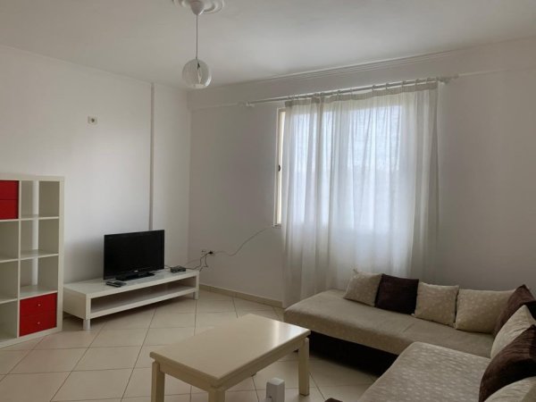 Tirane, jepet me qera apartament 1+1+Ballkon Kati 6, 81 m² 525 € (Don Bosko)