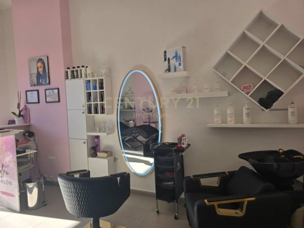 Tirane, shitet ambjent biznesi Kati 0, (Yzberisht)