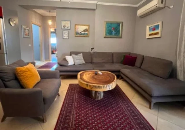 Tirane, jepet me qera apartament 2+1 Kati 5, 117 m² 600 € (KODRA E DIELLIT)