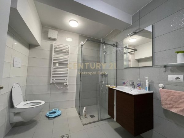 Tirane, jepet me qera apartament 3 Katshe Kati 3, 490 m² 2.500 € (Lunder)
