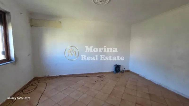 Tirane, shitet apartament 1+1 Kati 3, 63 m² 74.000 € (Kombinat)