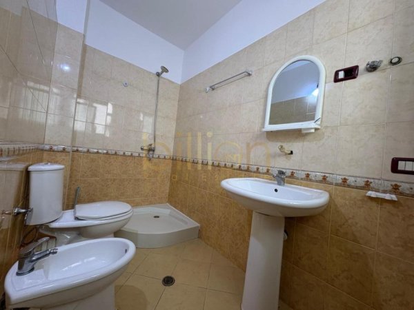 jepet me qera 2+1+Ballkon , 85 m² 500 € (Astir)