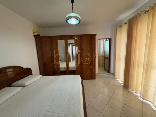 jepet me qera 2+1+Ballkon , 85 m² 500 € (Astir)