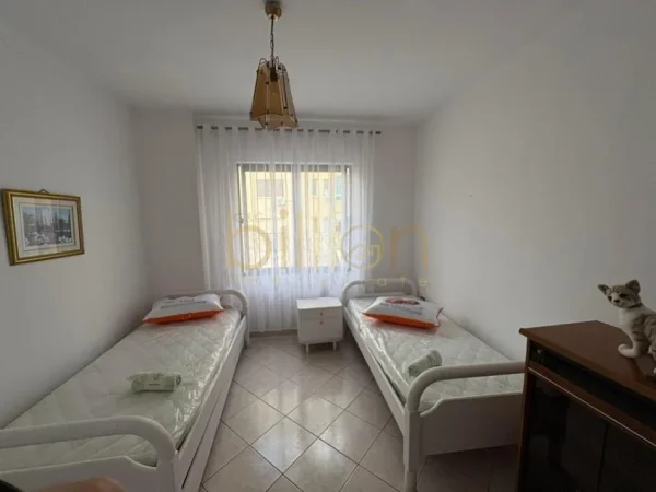 jepet me qera 2+1+Ballkon , 85 m² 500 € (Astir)