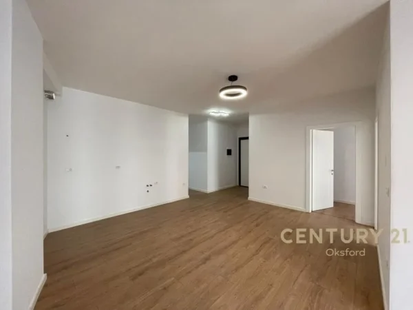 Tirane, shitet apartament 2+1 Kati 7, 89 m² 149.000 € (Astir)