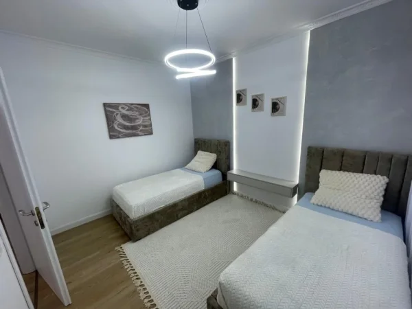 Tirane, shitet apartament 2+1+Ballkon Kati 5, 101 m² 173.000 € (Astir)