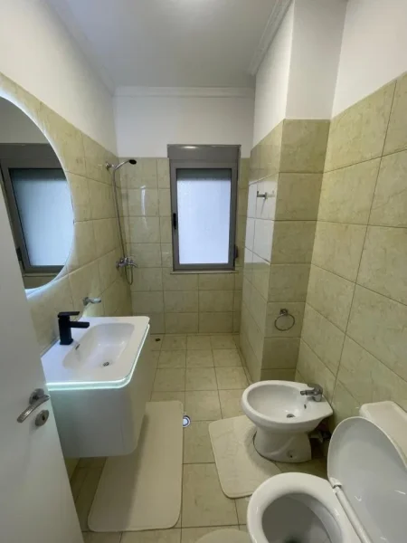 Tirane, shitet apartament 2+1+Ballkon Kati 5, 101 m² 173.000 € (Astir)