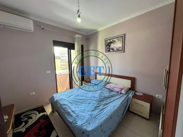 Durres, jepet me qera apartament 1+1, Plazhi Hekurudha, Kati 3, 300 €