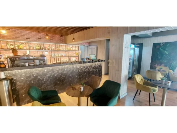 Durres, shitet bar-kafe Kati 0, 90 m² 257.000 € (Zjarrefiksja Durres)