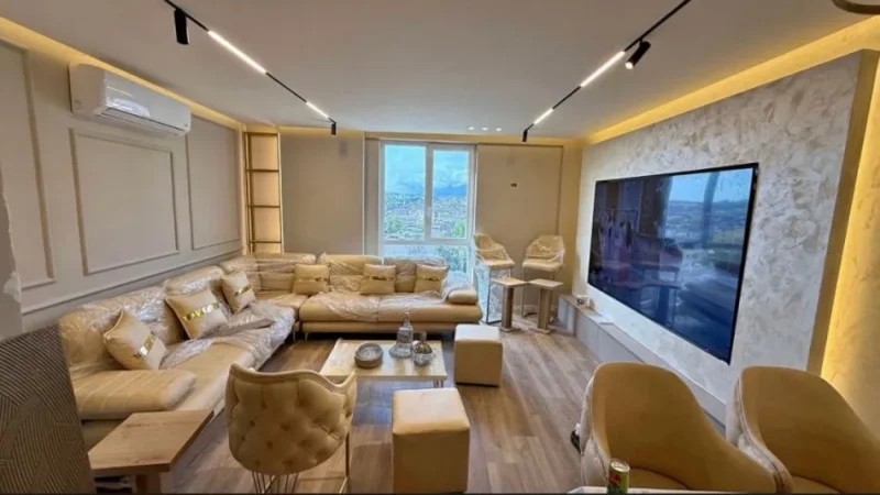 Tirane, shitet apartament 2+1 , 98 m² 253.000 € (afër Shkollës së Bashkuar)