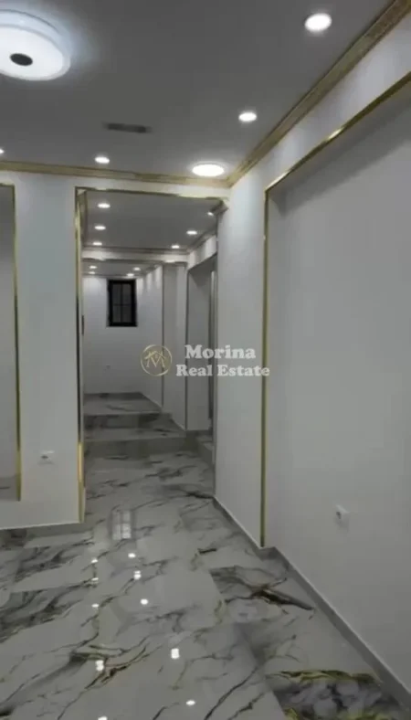Tirane, shitet ambjent biznesi , 34 m² 317.000 € (Rruga Muhamet Gjollesha)