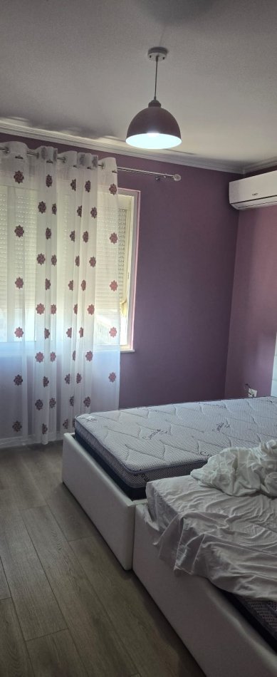 Tirane, jepet me qera apartament 2+1 Kati 8, 110 m² 700 € 
