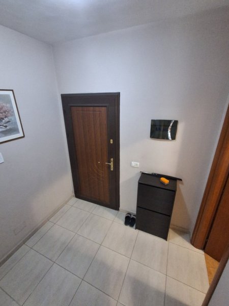 Tirane, shitet apartament 1+1+Aneks+Ballkon Kati 3, 71 m² 125.000 € 