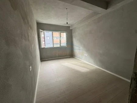 Tirane, shitet apartament 2+1 Kati 5, 125 m² 208.000 € 