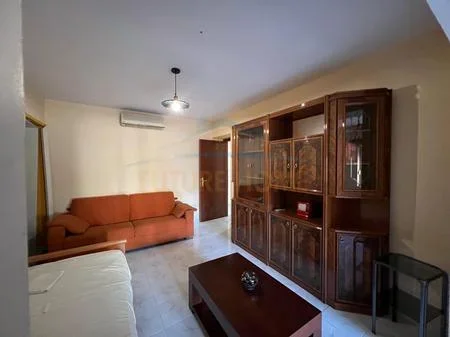 Tirane, jepet me qera apartament 2+1 Kati 3, 114 m² 650 € 