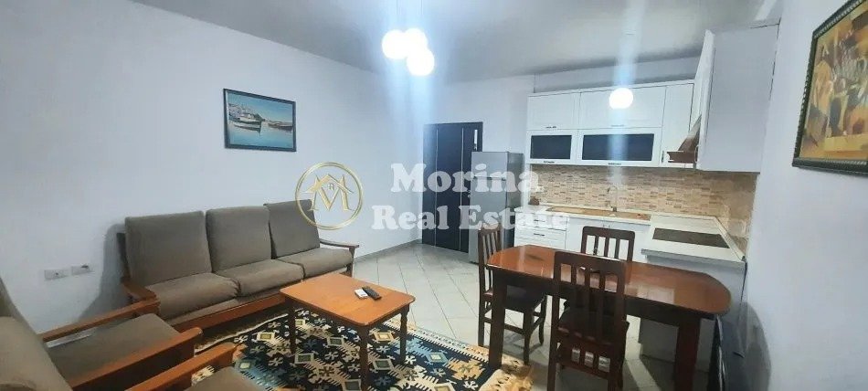 Tirane, jepet me qera Vile 2+1 Kati 2, 100 m² 650 € (Bulevardi Zogu I)
