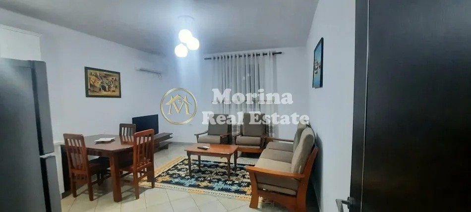 Tirane, jepet me qera Vile 2+1 Kati 2, 100 m² 650 € (Bulevardi Zogu I)