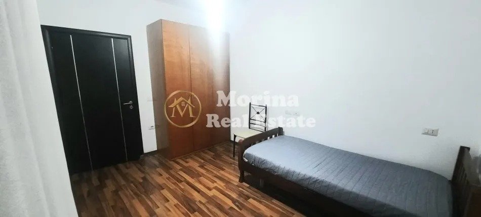 Tirane, jepet me qera Vile 2+1 Kati 2, 100 m² 650 € (Bulevardi Zogu I)