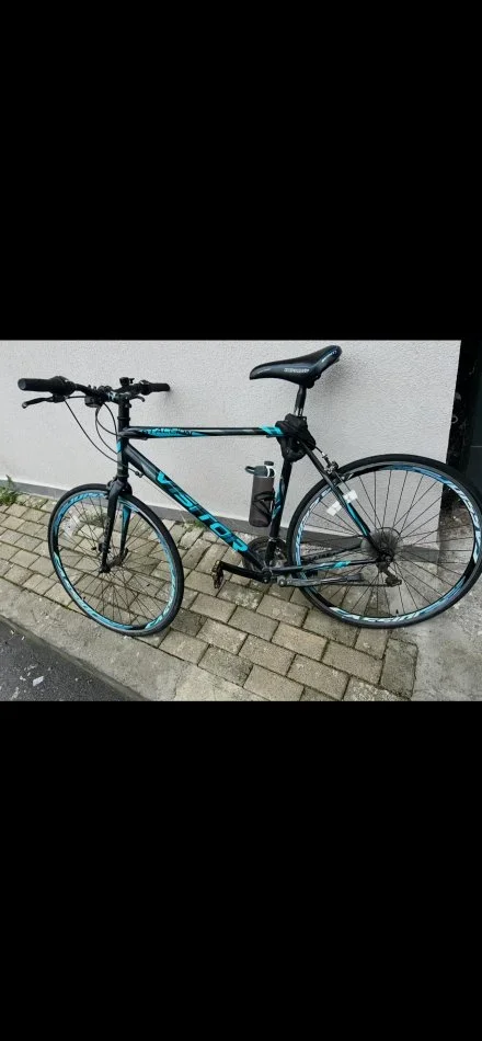 Tirane, njoftim biciklete VISITOR blu e errët 200 €