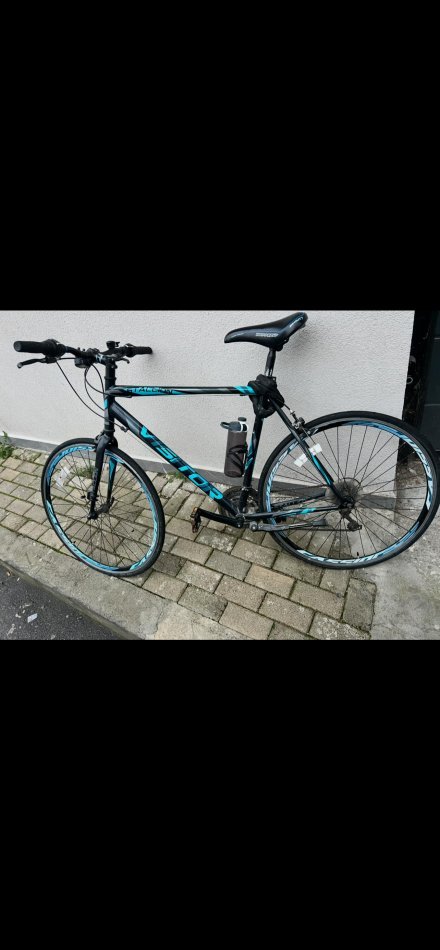 Tirane, njoftim biciklete VISITOR blu e errët 200 €