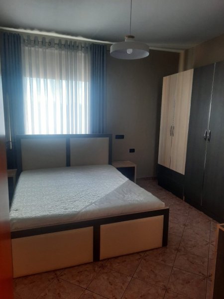 Tirane, jepet me qera apartament 2+1+Ballkon Kati 3, 146 m² 500 € (Kodra e Priftit)