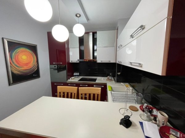 Tirane, shitet apartament 2+1+Ballkon Kati 2, 100 m² 235.000 € 