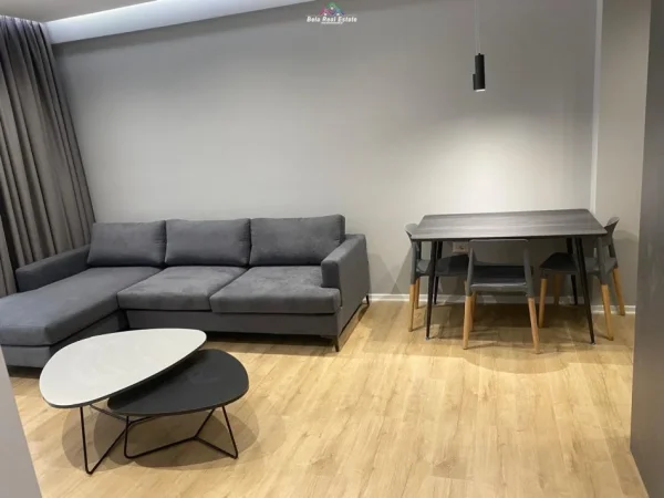 Tirane, jepet me qera apartament 1+1+Ballkon Kati 2, 70 m² 600 € (don bosko)