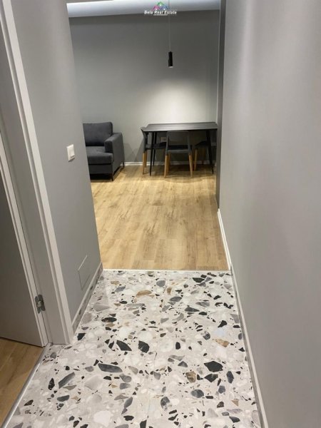 Tirane, jepet me qera apartament 1+1+Ballkon Kati 2, 70 m² 600 € (don bosko)