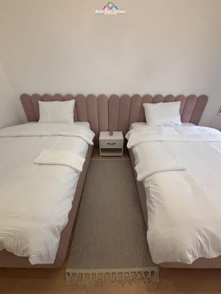 Tirane, jepet me qera apartament 2+1 Kati 3, 80 m² 800 € (ali demi)