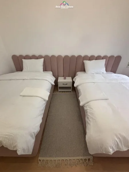 Tirane, jepet me qera apartament 2+1 Kati 3, 80 m² 800 € (ali demi)