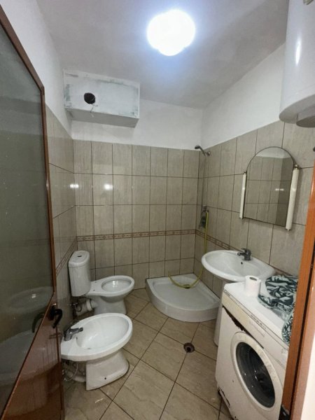 Durres, shes 2+1+Aneks+Ballkon Kati 4, 130.000 € (KOPSHTI SOTIR NOKA)