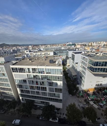 Tirane, jepet me qera apartament 2+1 Kati 11, 105 m² 700 € (Komuna e Parisit, Njësia Bashkiake Nr. 5)