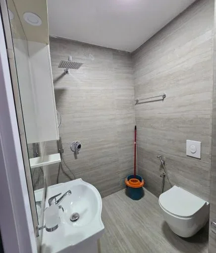 Tirane, jepet me qera apartament 2+1 Kati 11, 105 m² 700 € (Komuna e Parisit, Njësia Bashkiake Nr. 5)