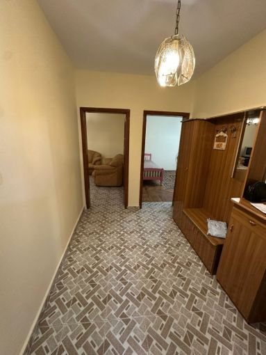 Tirane, jepet me qera apartament 3+1 Kati 4, 90 m² 550 € (Bulevardi Zogu I Pare)