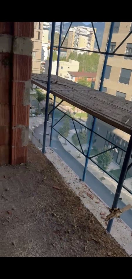 Fusha Aviacionit, shitet apartament 1+1+Aneks+Ballkon Kati 4, 73 m² 112.686 €