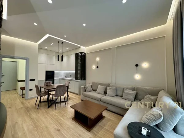 Tirane, jepet me qera apartament 2+1 Kati 8, 76 m² 880 € (Square 21)