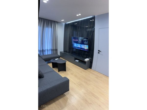 Tirane, jepet me qera apartament 2+1 Kati 6, 77 m² 1.700 € (Qender)