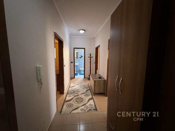 Tirane, jepet me qera apartament 2+1 Kati 3, 102 m² 700 € (Gjimnazi Partizani)