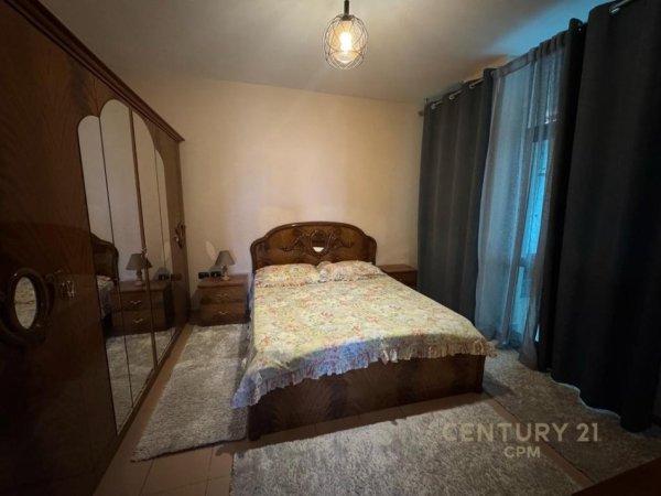 Tirane, jepet me qera apartament 2+1 Kati 3, 102 m² 700 € (Gjimnazi Partizani)